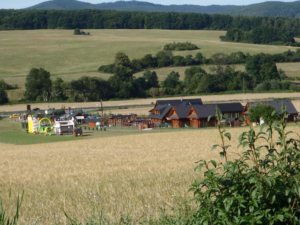 Ubytovanie Koliba Pacho - Zrub Katka Prievidza Exteriör bild