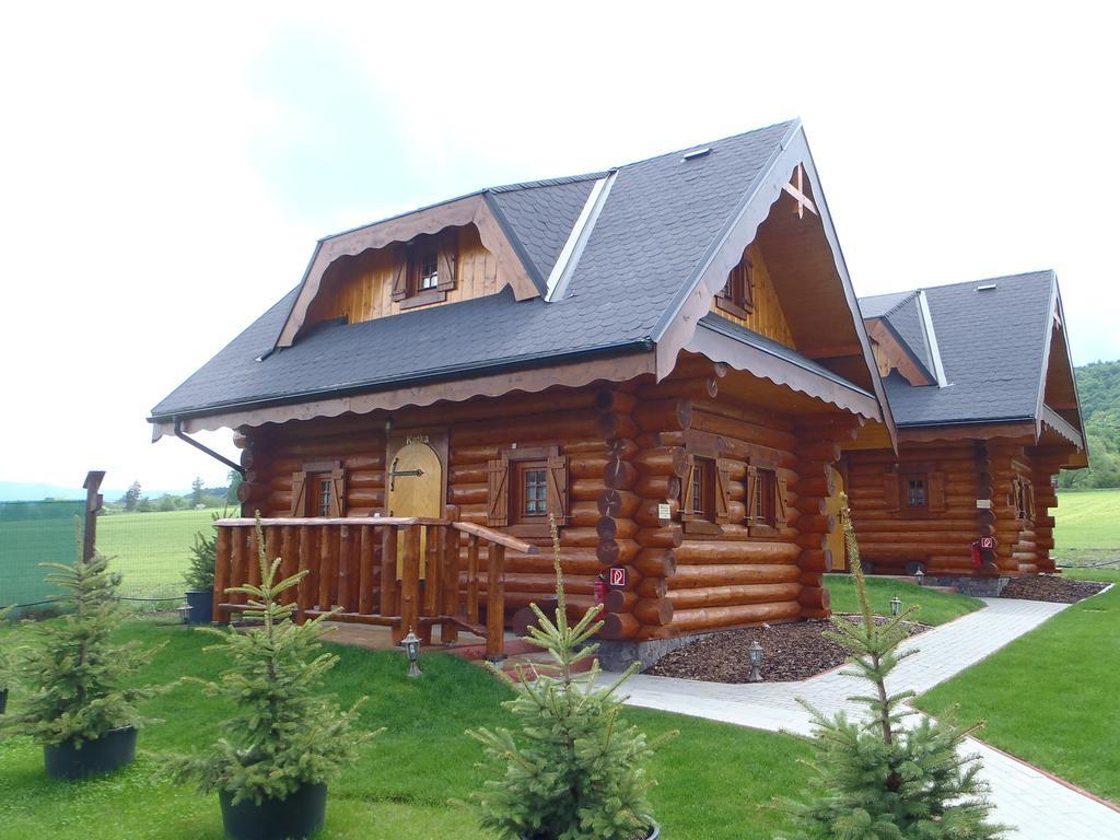 Ubytovanie Koliba Pacho - Zrub Katka Prievidza Rum bild